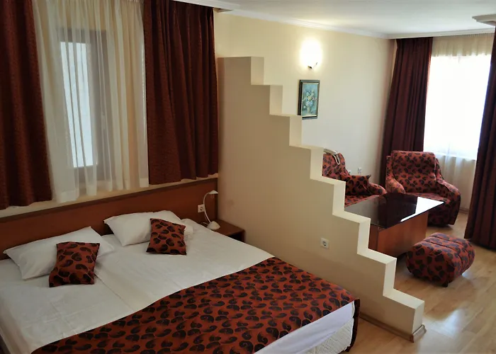 斯坦科夫酒店 内塞伯尔